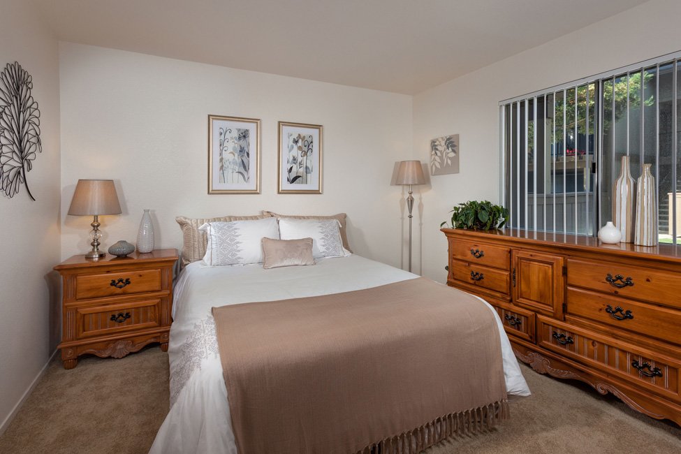 Apartments in Rosemont CA Evergreen Park Apartments