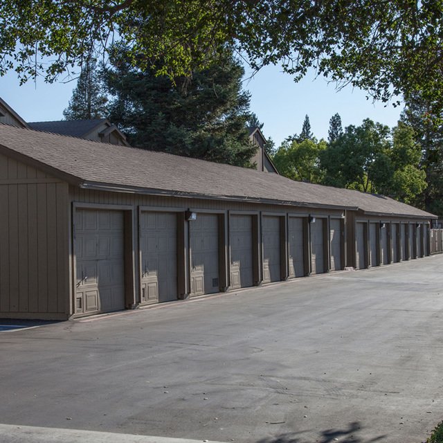Evergreen Park Apartments | Apartments in Rosemont Sacramento