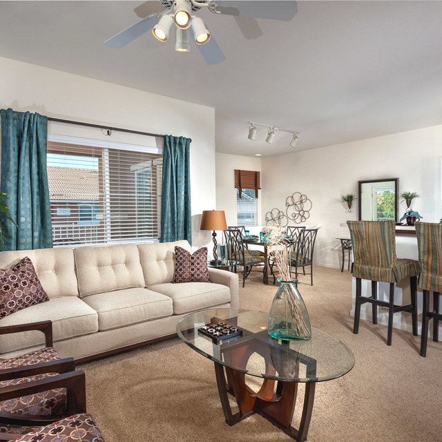 Roseville Luxury Apartments