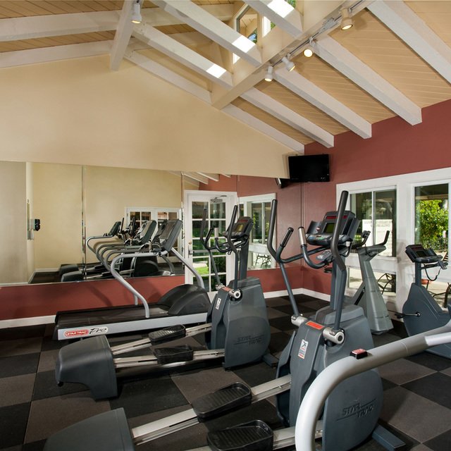 Suncape Apartments - Fitness Center