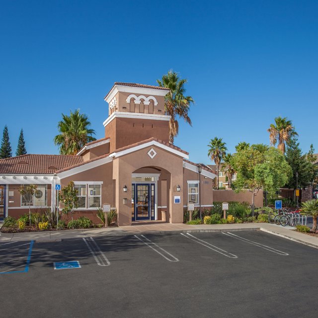 Leasing Office