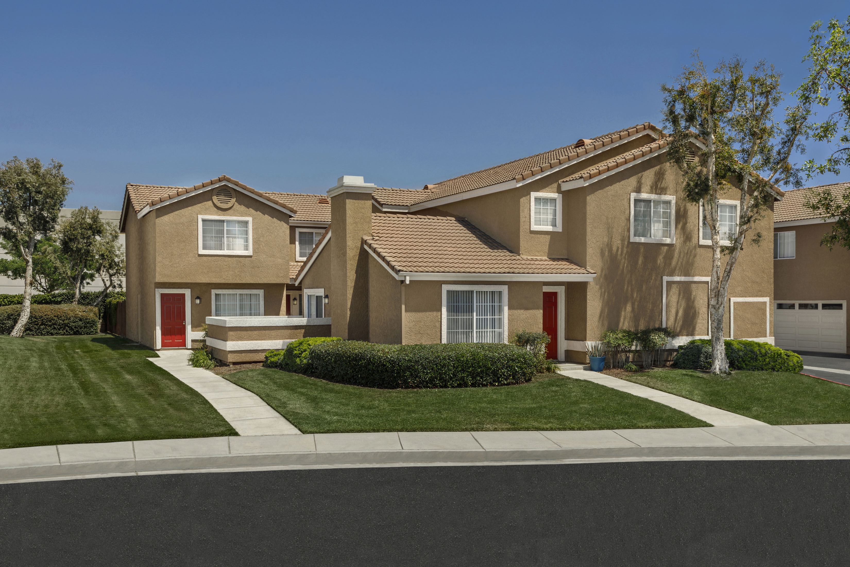 Linden Court Apartments Rialto Apartments For Rent