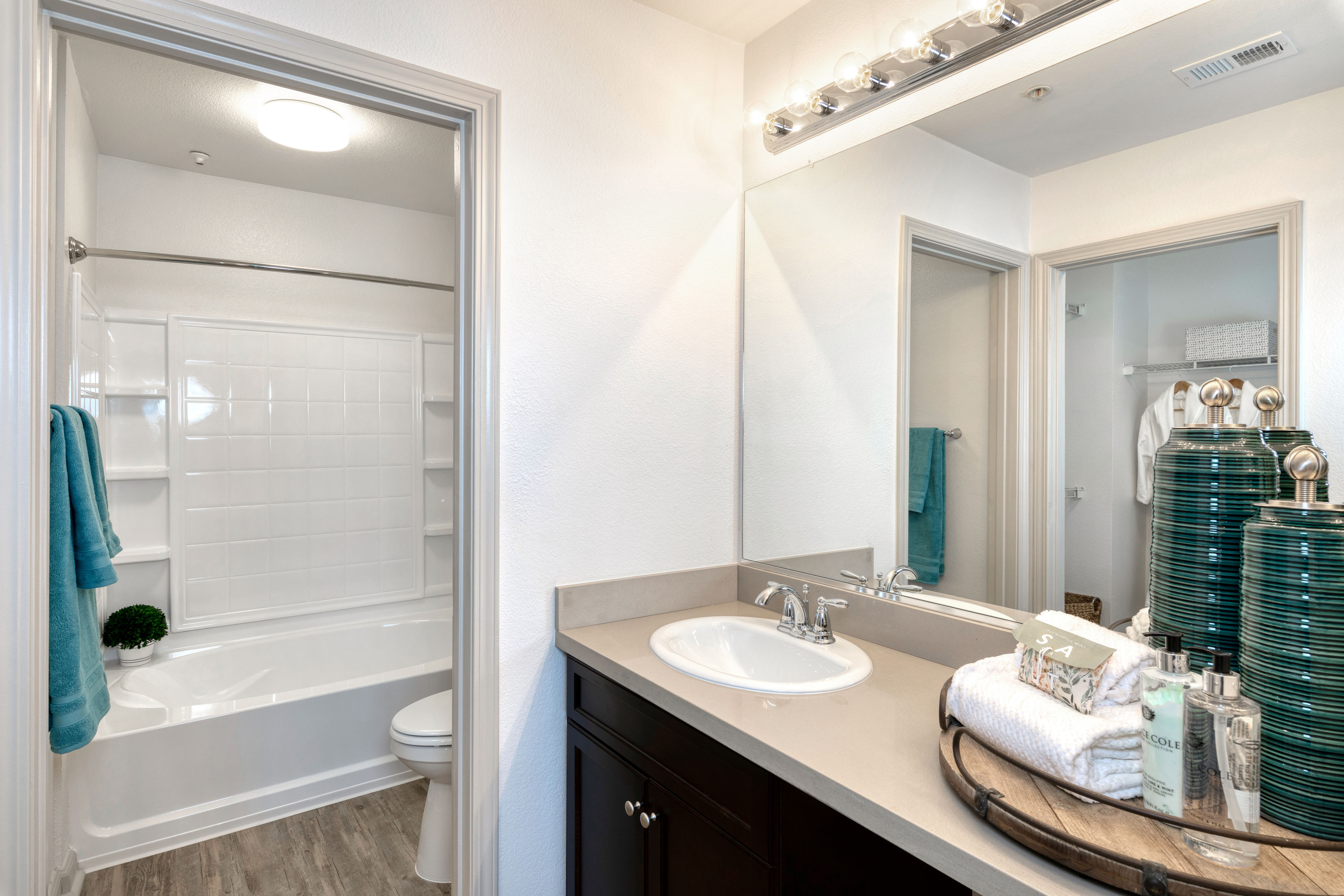 Carmel at Woodcreek West Apartments in Roseville, CA Location